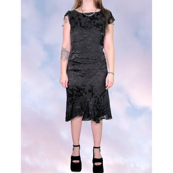 90s Vintage NWT Black Frilly Whimsy Goth Adrianna Papell 2 Piece Floral Set - Picture 1 of 7